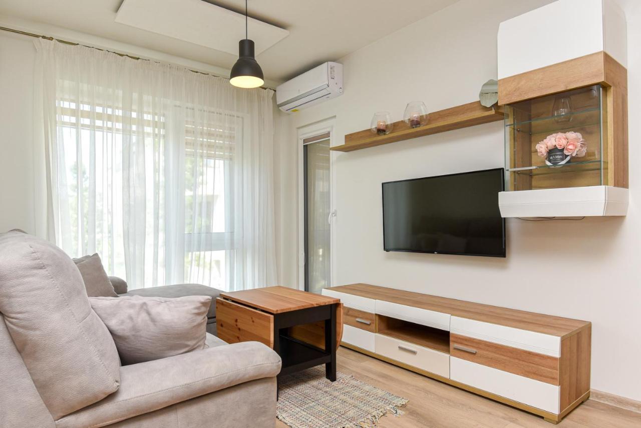 Dianos Apartamentai 帕兰加 外观 照片